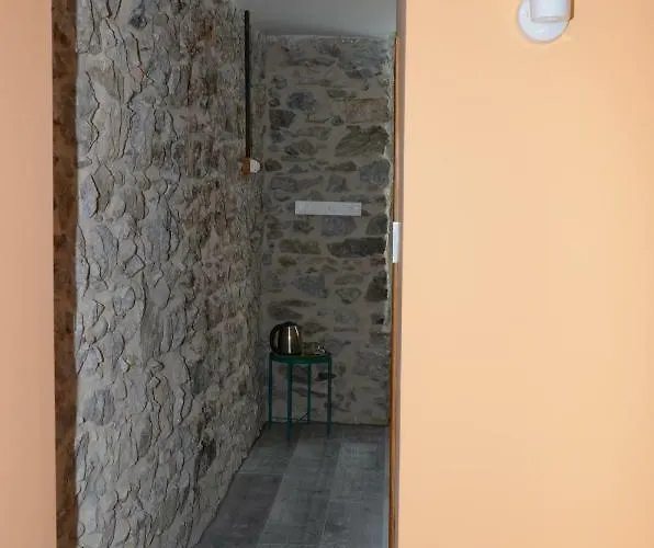 Nostra Demora Quillan